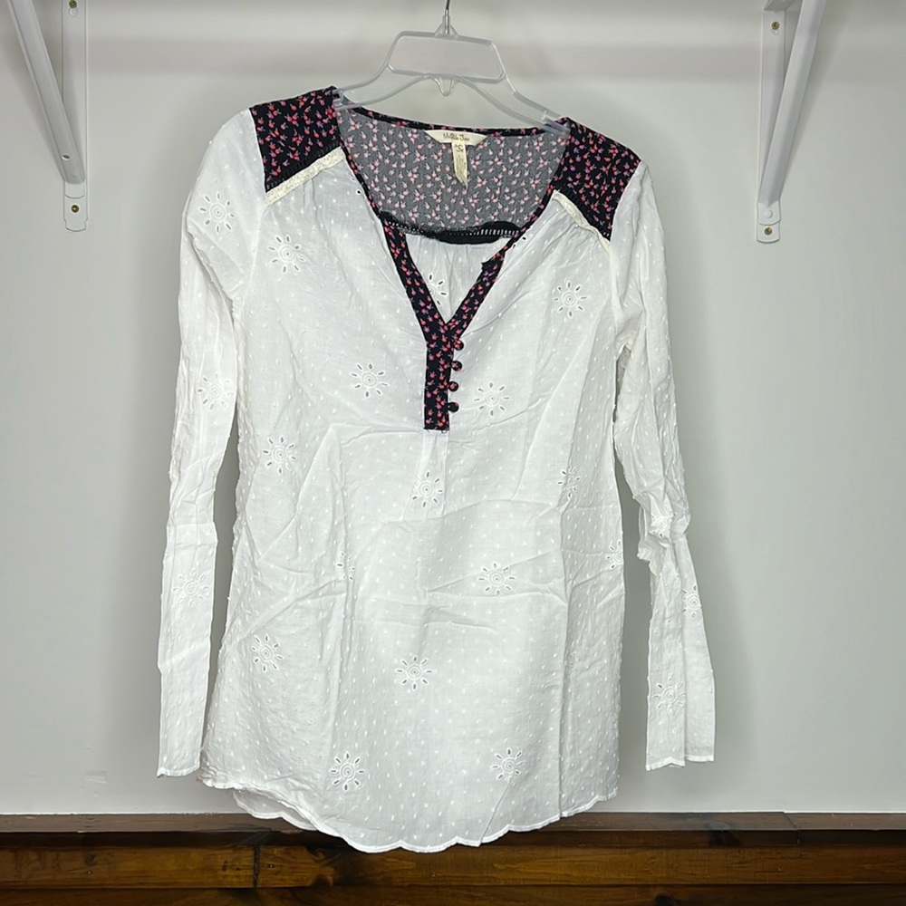 White and Black Floral Women's Top